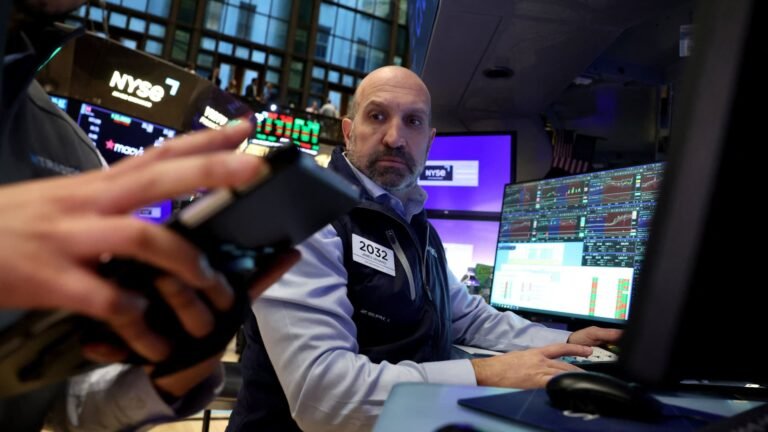 108232567 17641742322025 11 26t161907z 1085005022 rc2d4iabu8cu rtrmadp 0 usa stocks