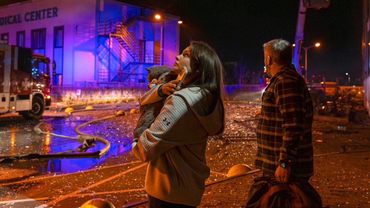 1764115179 AP25329059123160 1 1764098395