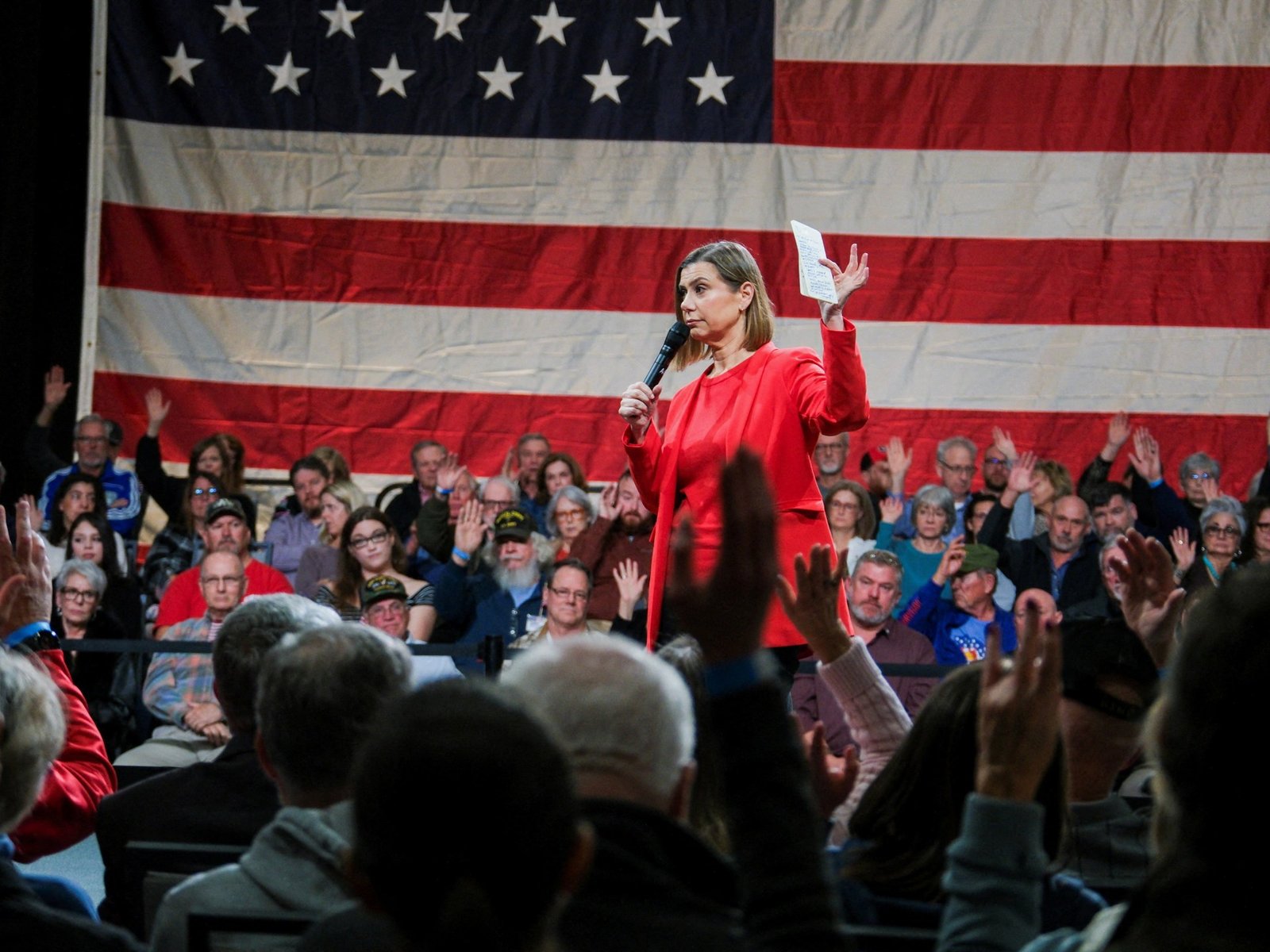 2025 11 13T055325Z 1634939784 RC2BVHAW7U7H RTRMADP 3 USA POLITICS 1764117528