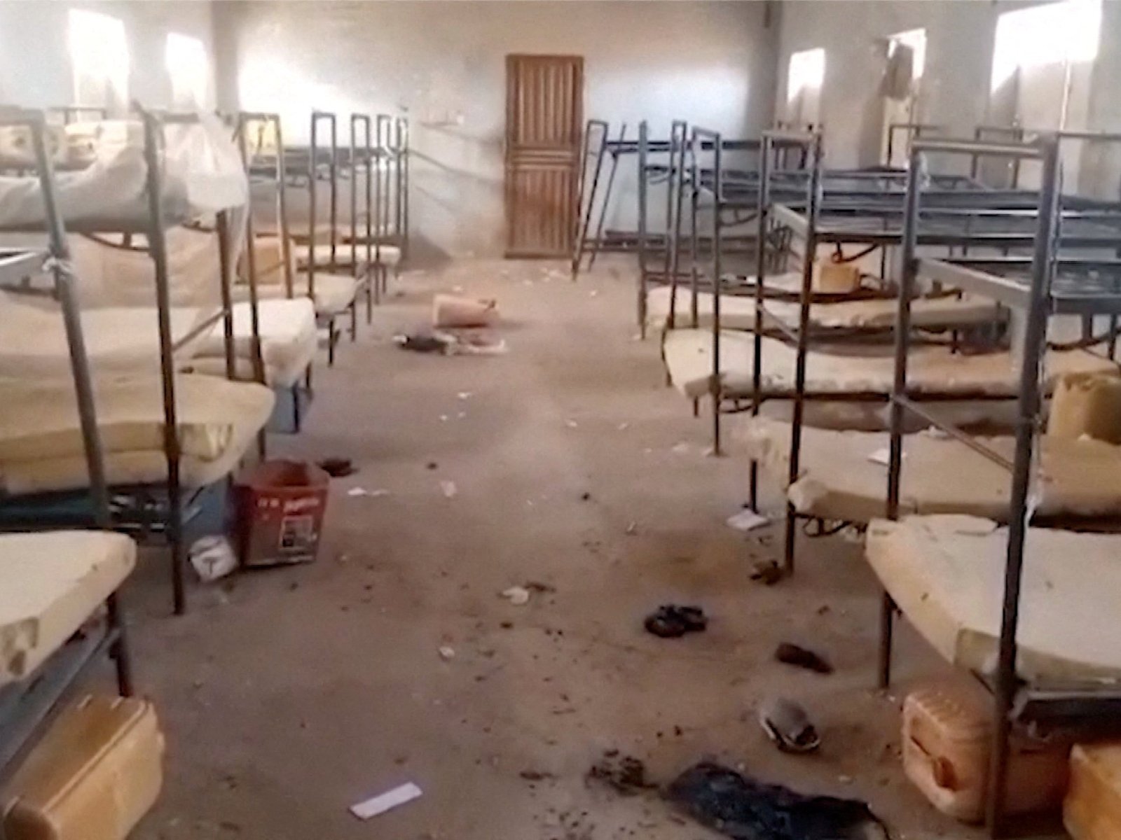 2025 11 25T190015Z 89727822 RC2U3IA86A84 RTRMADP 3 NIGERIA SECURITY 1764101072