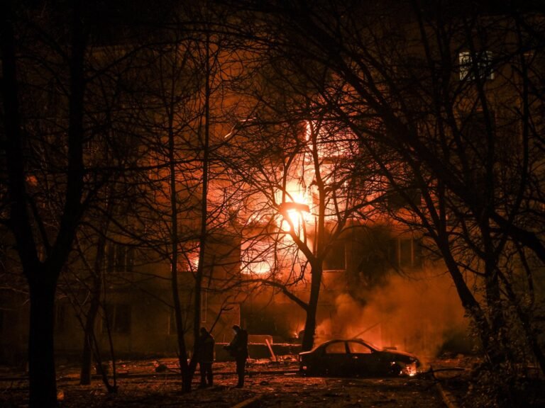 2025 11 26T063833Z 864155782 RC2X3IA8V6NR RTRMADP 3 UKRAINE CRISIS ATTACK ZAPORIZHZHIA 1764223096.jp