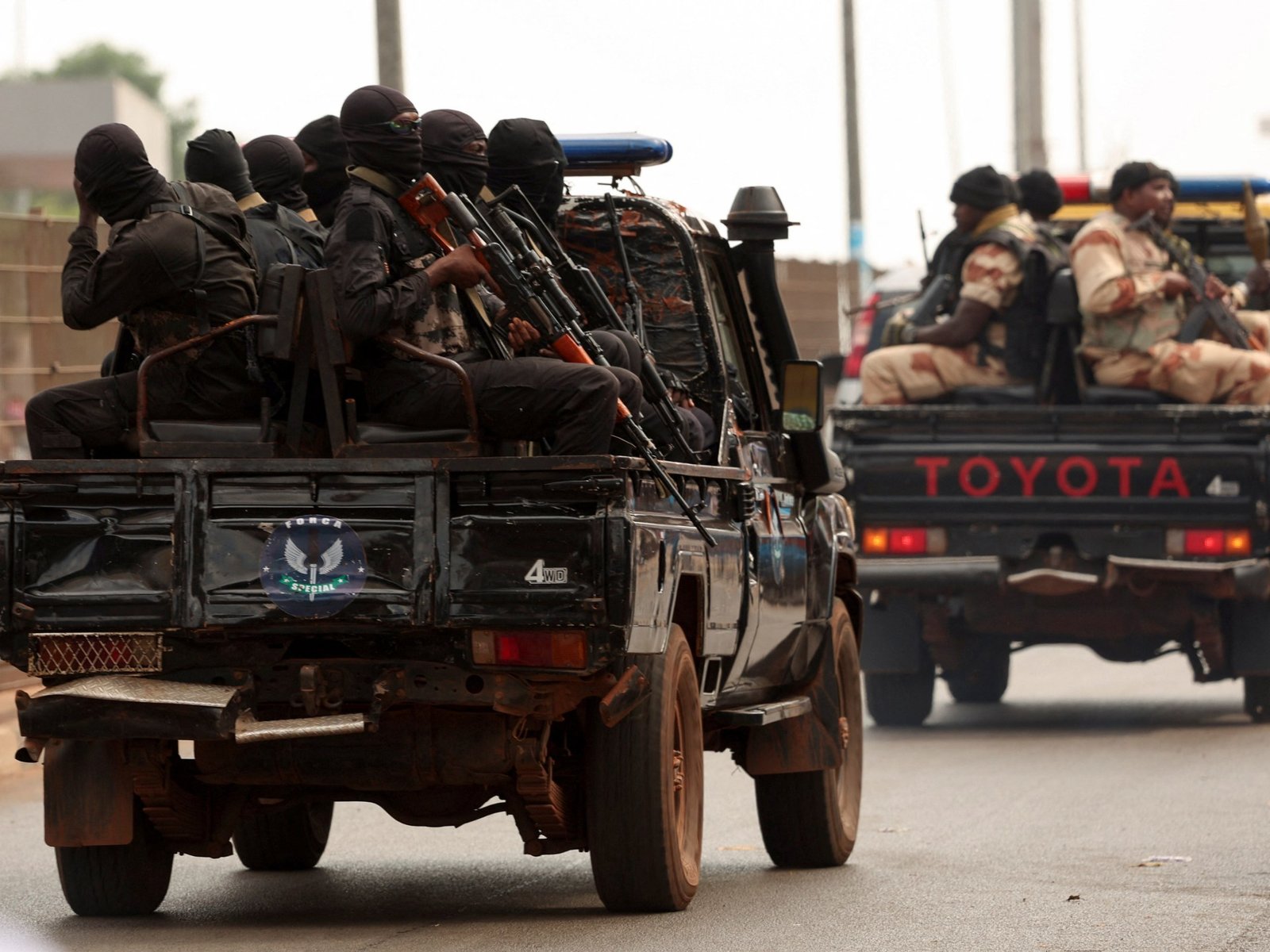 2025 11 26T205126Z 43166 RC2Y0IAJPQOB RTRMADP 3 BISSAU SECURITY ARMY 1764247402