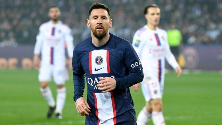 230403095141 01 lionel messi booed psg 040223
