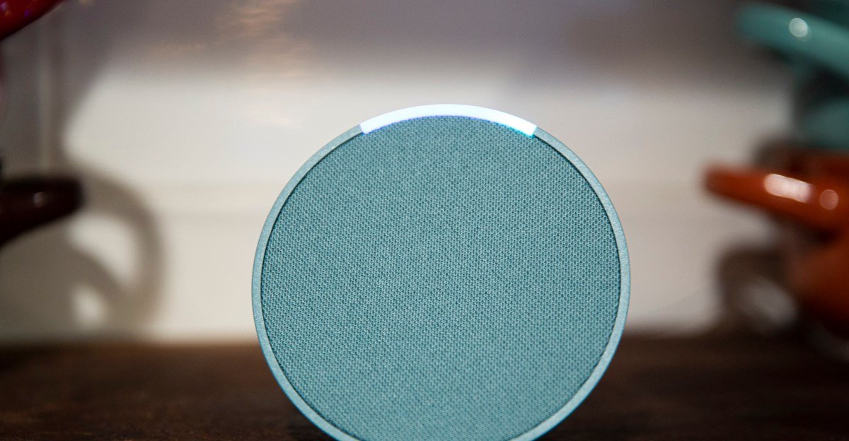236685 Amazon Echo Pop JTuohy 0008