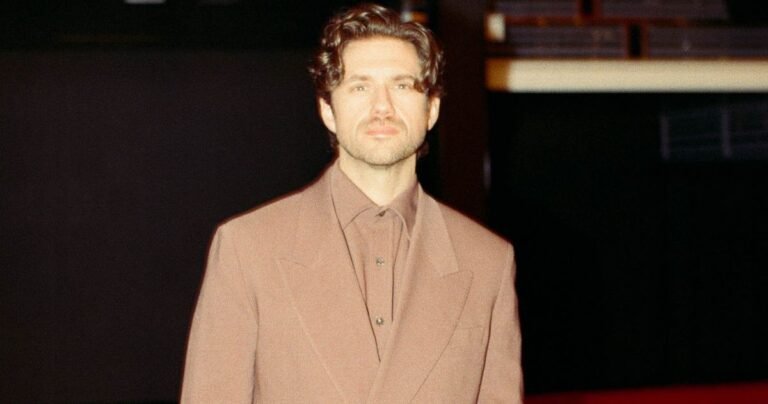 594a60efae9ff6c82fe8cfd31fcea7ea64 aaron 85.1x.rsocial.w1200