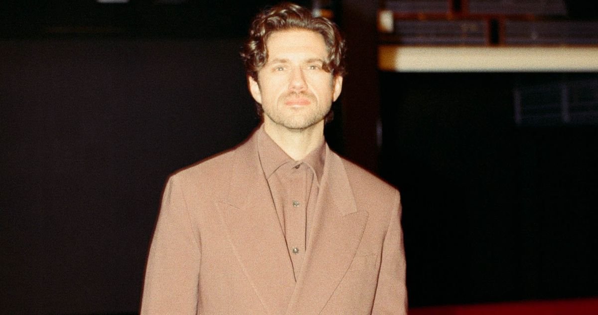 594a60efae9ff6c82fe8cfd31fcea7ea64 aaron