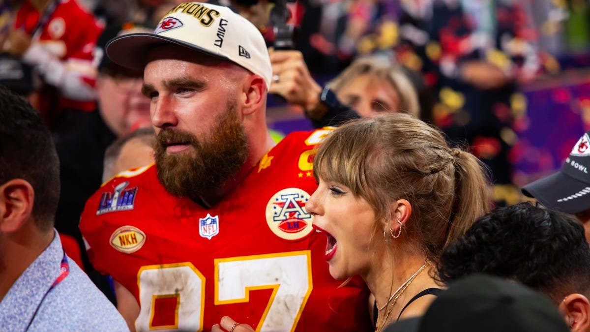 85634981007 travis kelce taylor swift 081225