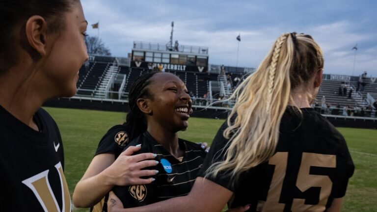 87455844007 soccer 015