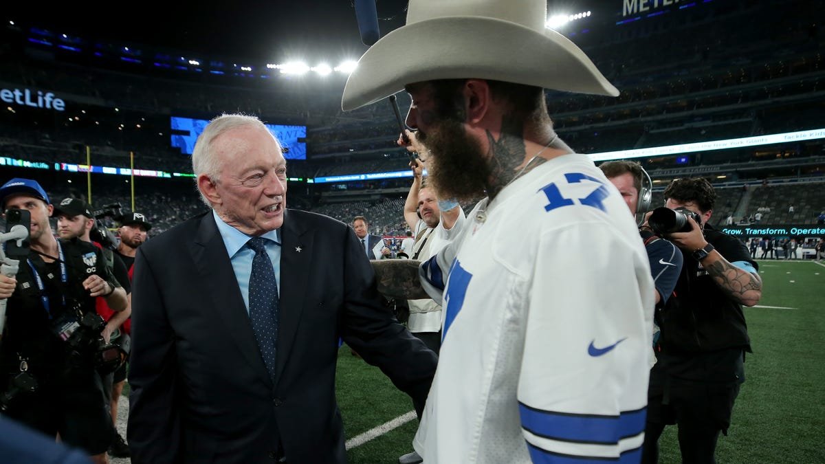 87474543007 post malone jerry jones 112525