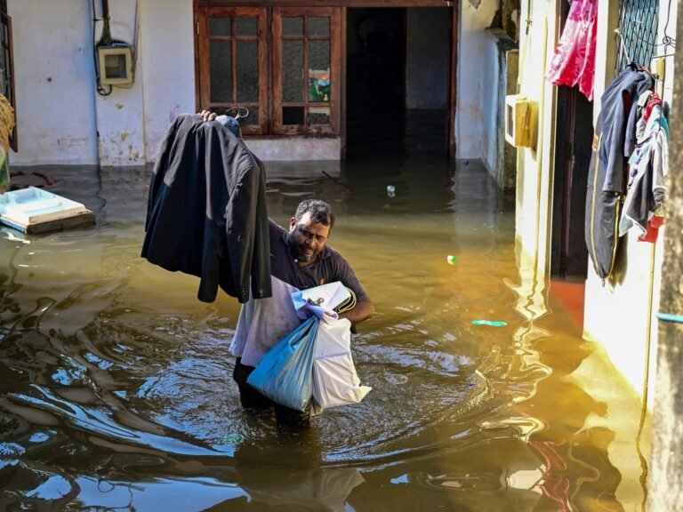 AFP 20251130 86LC43N v1 HighRes SriLankaWeatherFlood 1764498631