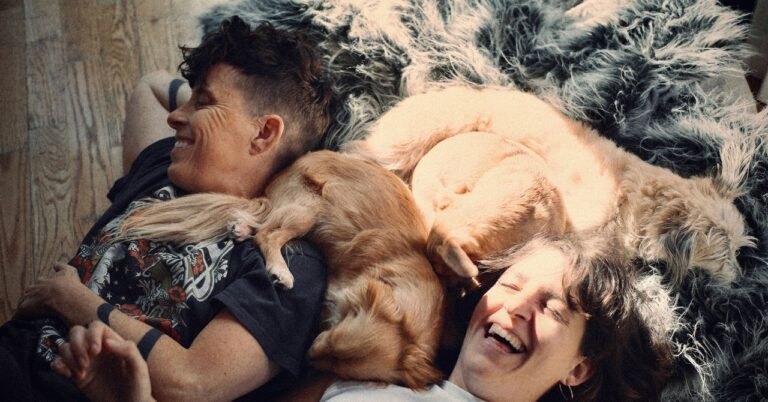 Apple Movie Guide Culture Come See Me in the Good Light Photo 0101