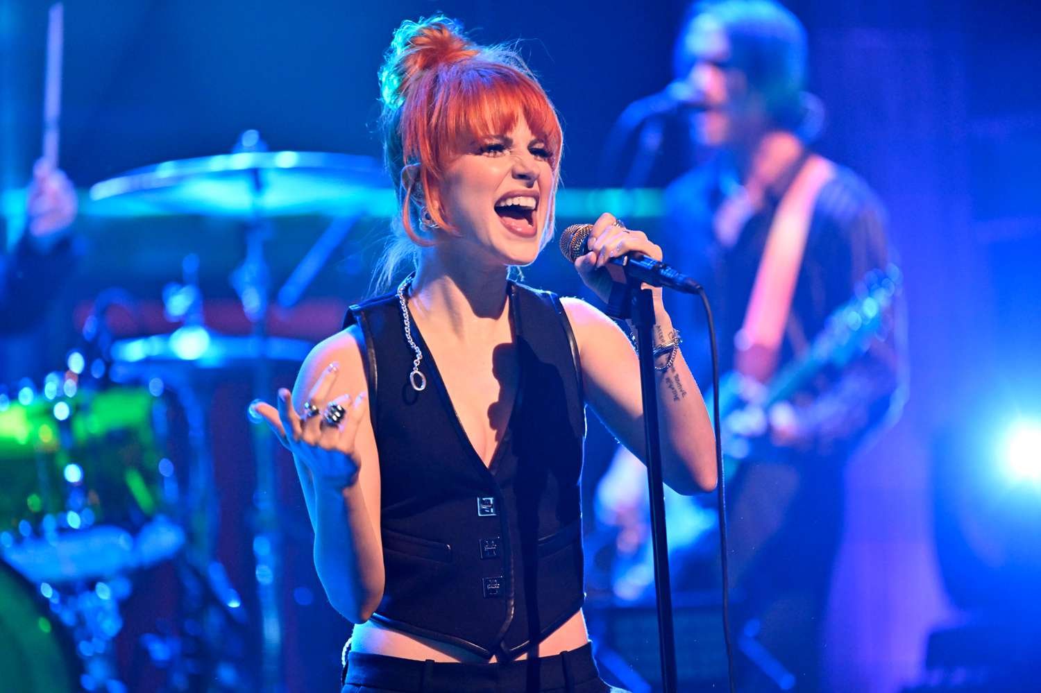 Hayley Williams return 072823 tout 401b2fb64ba9422ab991dc5696db2087