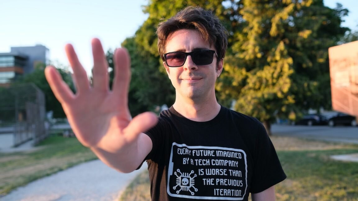 Ian Linkletter via Ashley Linkletter