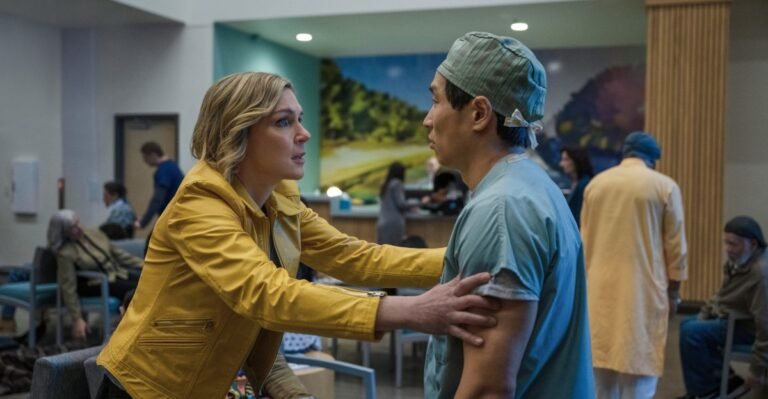 Pluribus Photo 010103