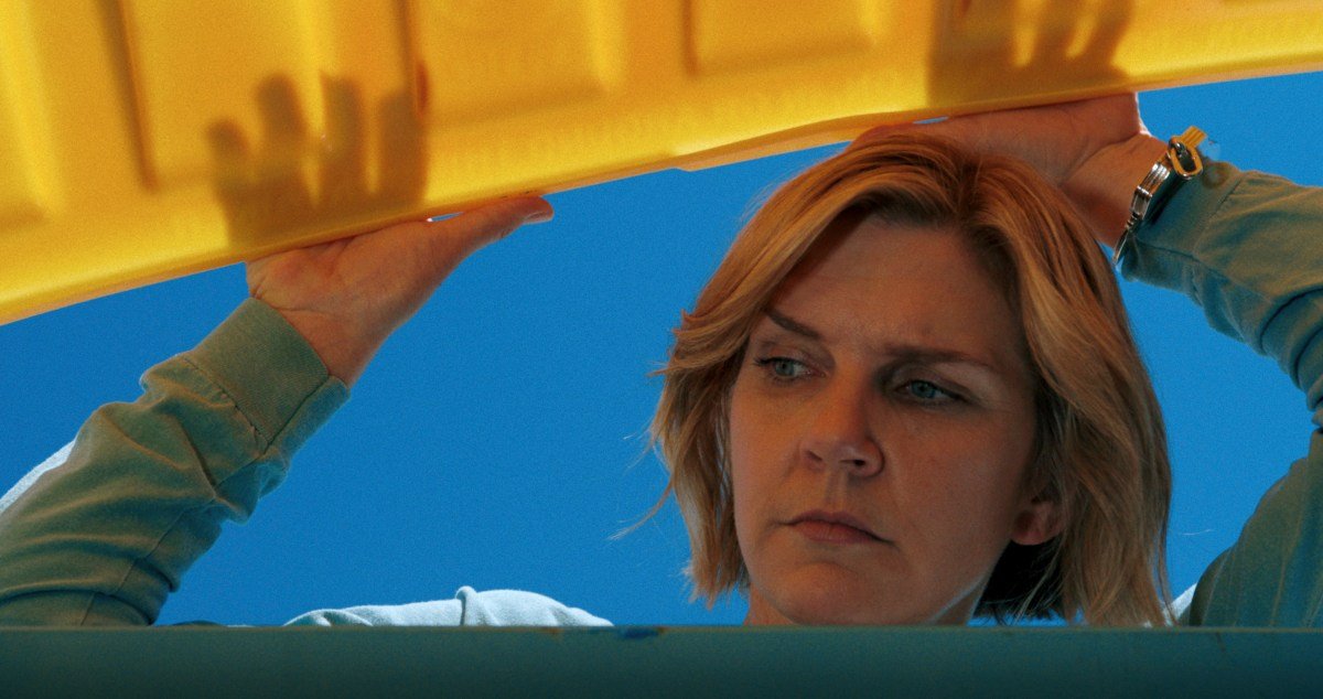 Pluribus Photo 010503