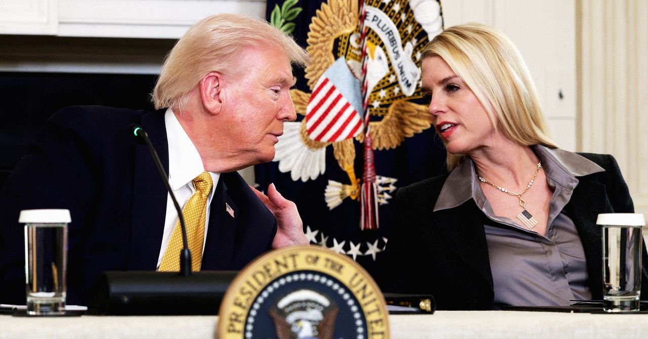 Trump Signs Executive Order AI Litigation Task Force Business 2242862454