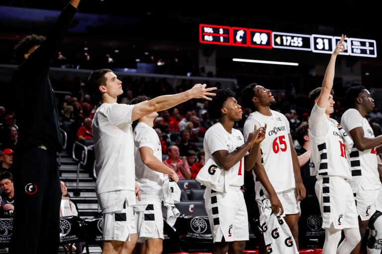 aHR0cHM6Ly9zdG9yYWdlLmdvb2dsZWFwaXMuY29tL2dvYmVhcmNhdHMtY29tLXByb2QvMjAyNS8xMS8yNS9tRWVPYjBnYWFXNDR1