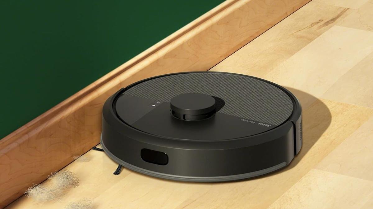 This Roomba robot vacuum is on sale for only $150 for Black Friday 1 b24aaf00 c0c3 11f0 9fd7 2009b53ed2a2