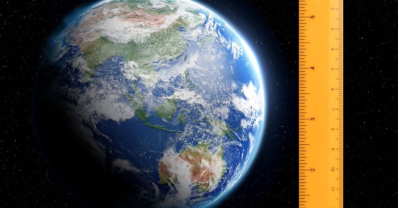 science earth radius GettyImages 1142945508