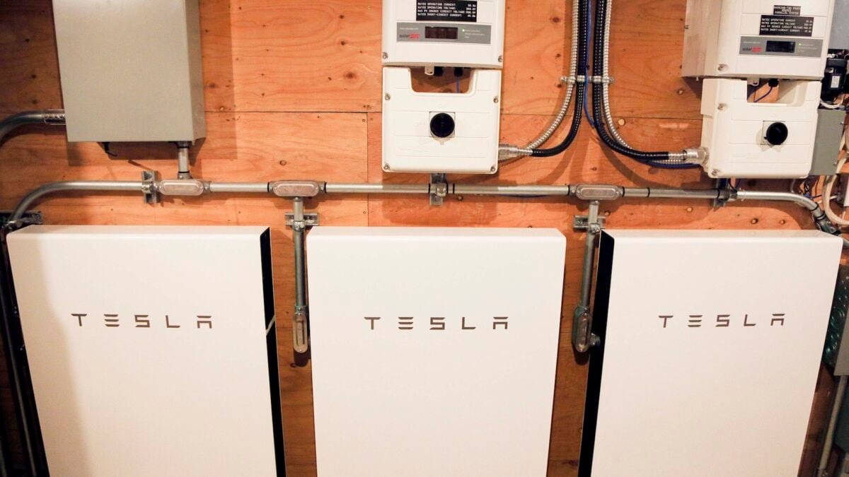 Tesla Recalls Powerwall 2 Units After Fires and Property Damage 1 tesla powerwall 2 photo 2018