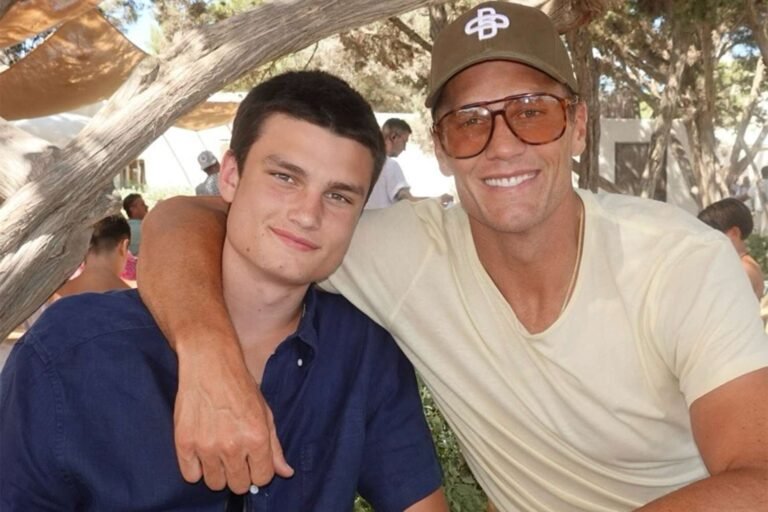 tom brady jack 112625 9cc3c00e592e491dae080f118696f5e7