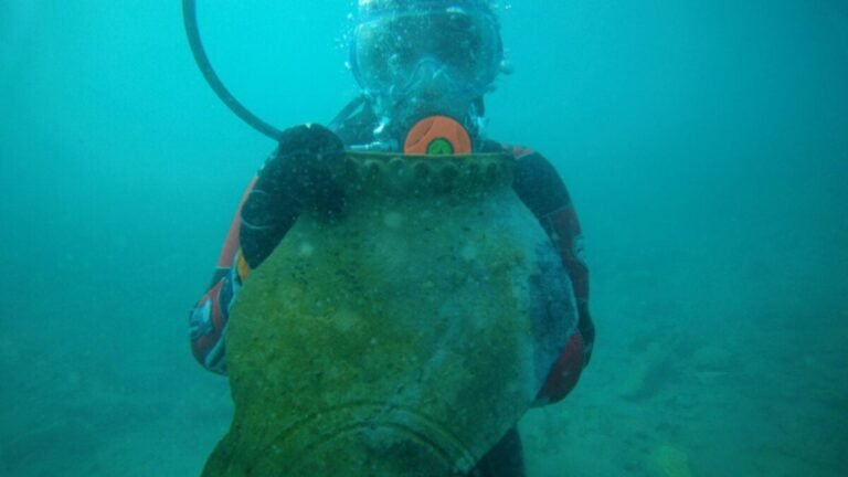 underwater archaeological remains 1200x675
