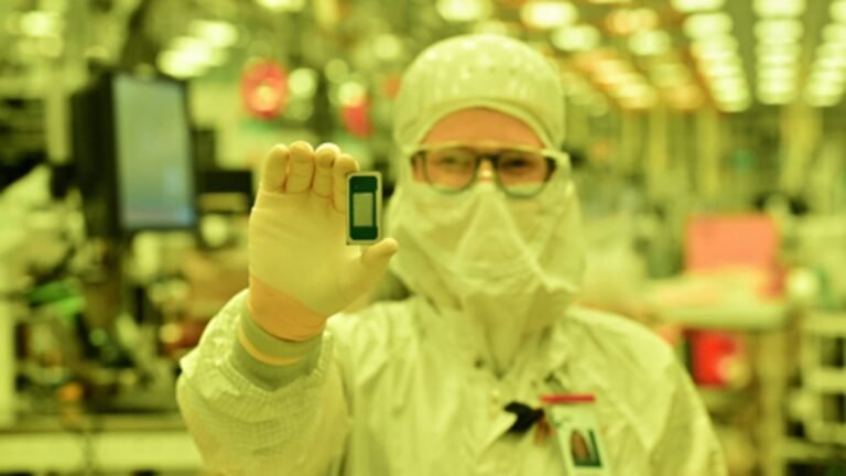 108209990 1760020007218 tech and core ultra 3 processors scaled