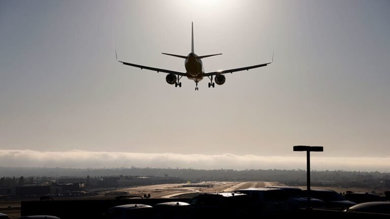 108233599 1764351819446 gettyimages 2215383805 20250509 sdairport 237