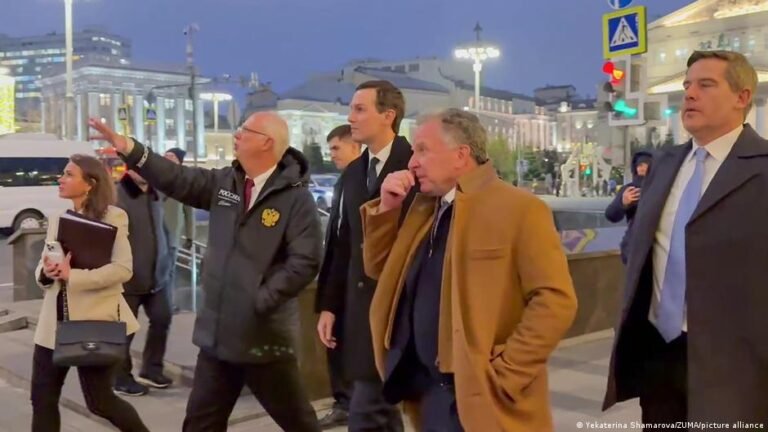 1764727209 74990271 6