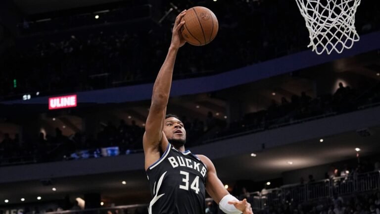 87281435007 251114 nba milwaukee bucks vs charlotte hornets p 3