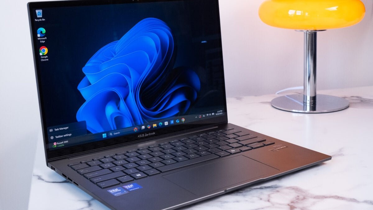 Asus Zenbook 2025 1