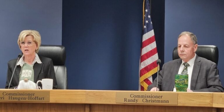 BAHFS2BGSRHTNDVDX3RGJVE2UU