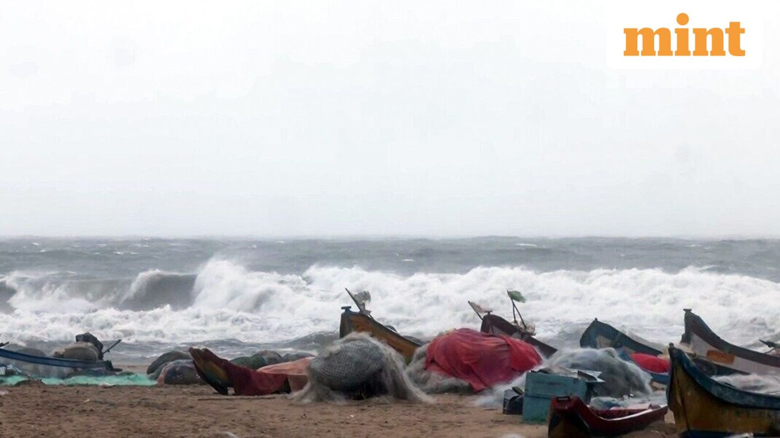 Docked boats at the Marina Beach as Red Alert issu 1764554015618 1764554033869