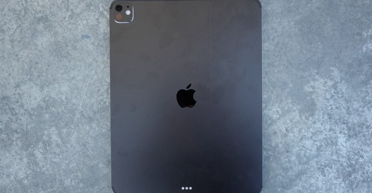 M5 iPad Pro back 1