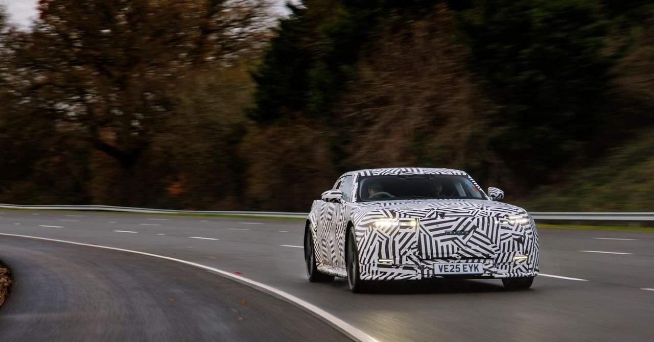 VVIP20Dec202520STOCK204