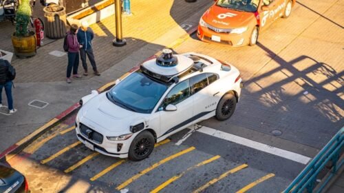 waymo intersection 1 1200x675