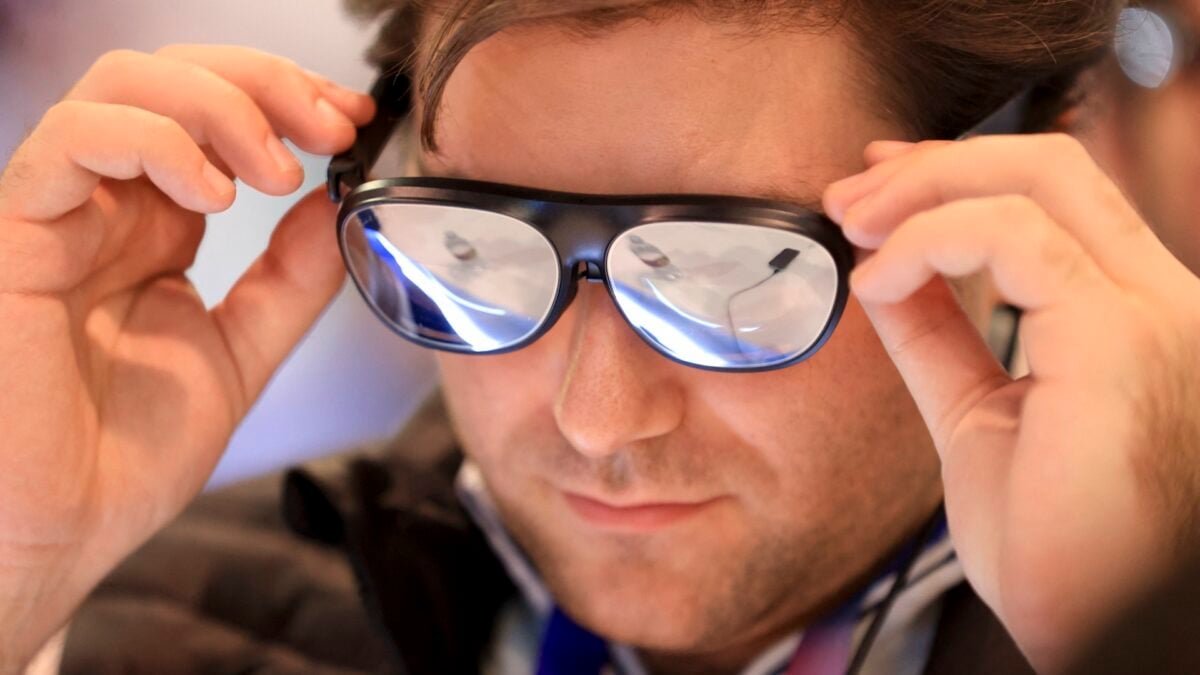 Augmented Reality Glasses News Photo