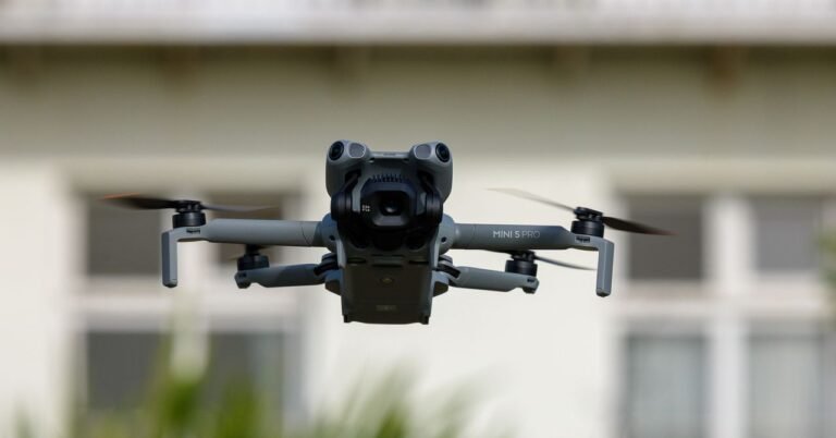 DJI20Mini20520Pro20in20flight20front