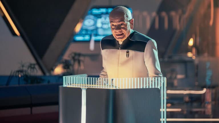 star trek starfleet academy doctor voyager 1200x675