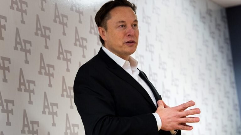 Elon Musk DVIDS Air Force 1200x675