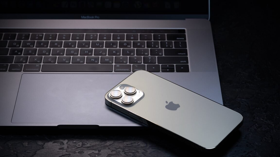 iphone and macbook pro 1152x648 1770243377