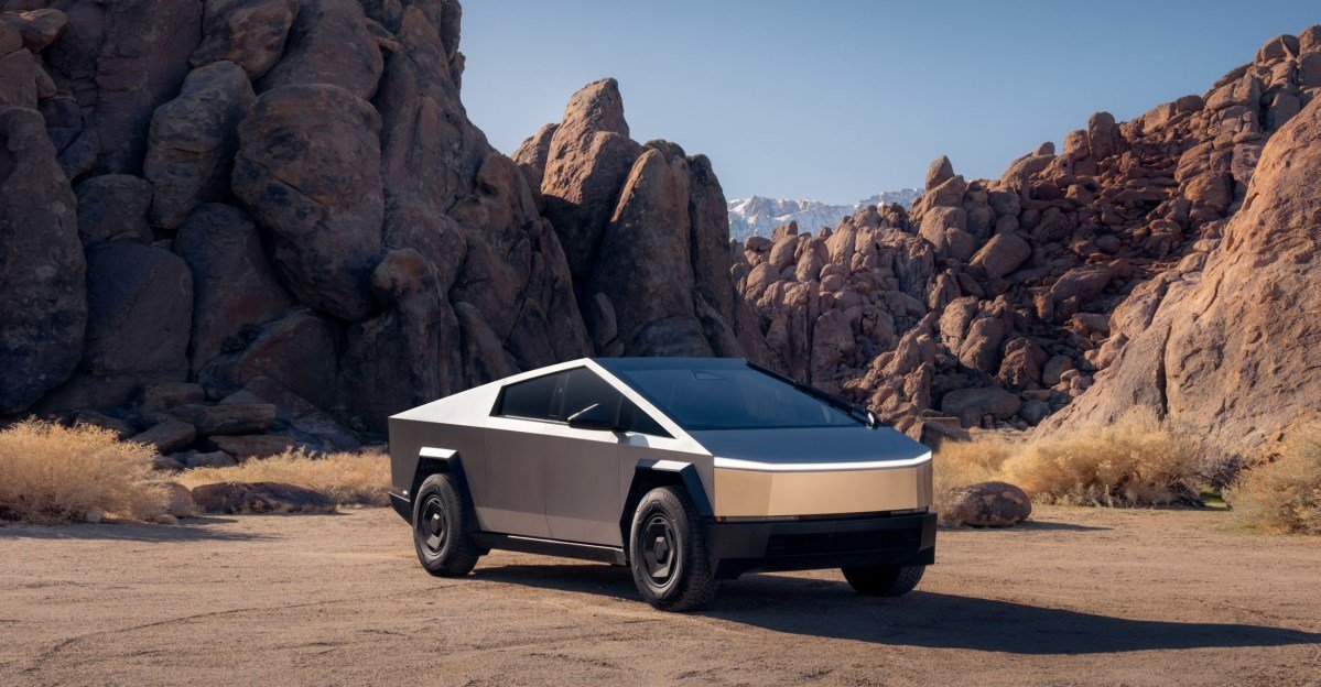 tesla cybertruck awd