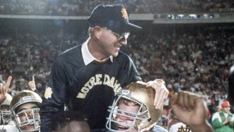 636124796824043771 XXX 8049