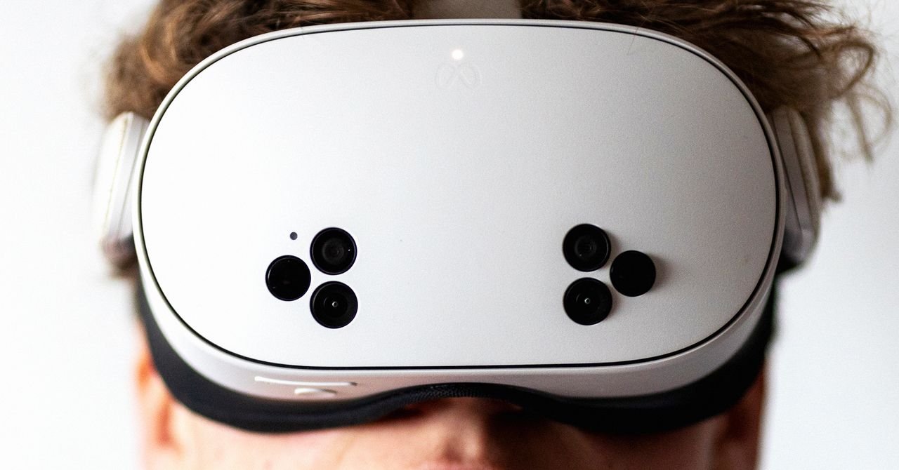 At The End of the Metaverse Gear 2192524697