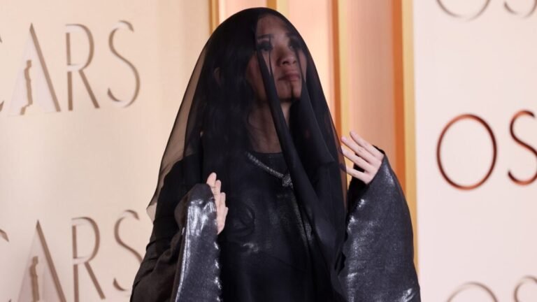 Chloe Zhao Oscars 1200x675