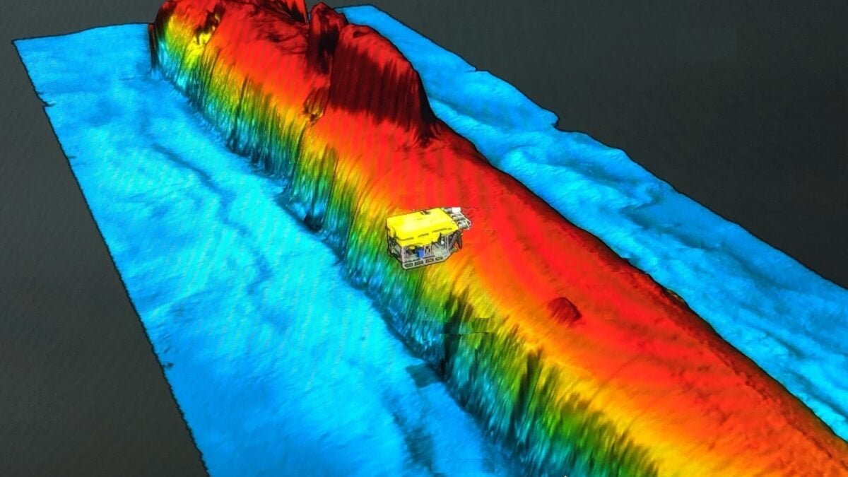 High res sonar image of Komsomolets Soviet Sub on the seafloor of the Norwegian Sea