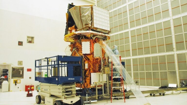 KSC 04pd2074orig 1152x648