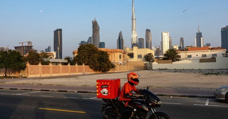 Missile Attacks Overwhelming Gulf Delivery Drivers Still on Roads Business 2263719374