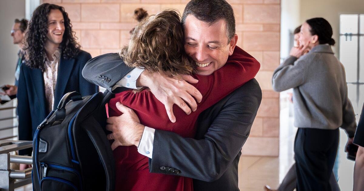 urlhttps3A2F2Fcalifornia times brightspot.s3.amazonaws.com2F4b2Fca2Fb032bb644b4a80015871862c