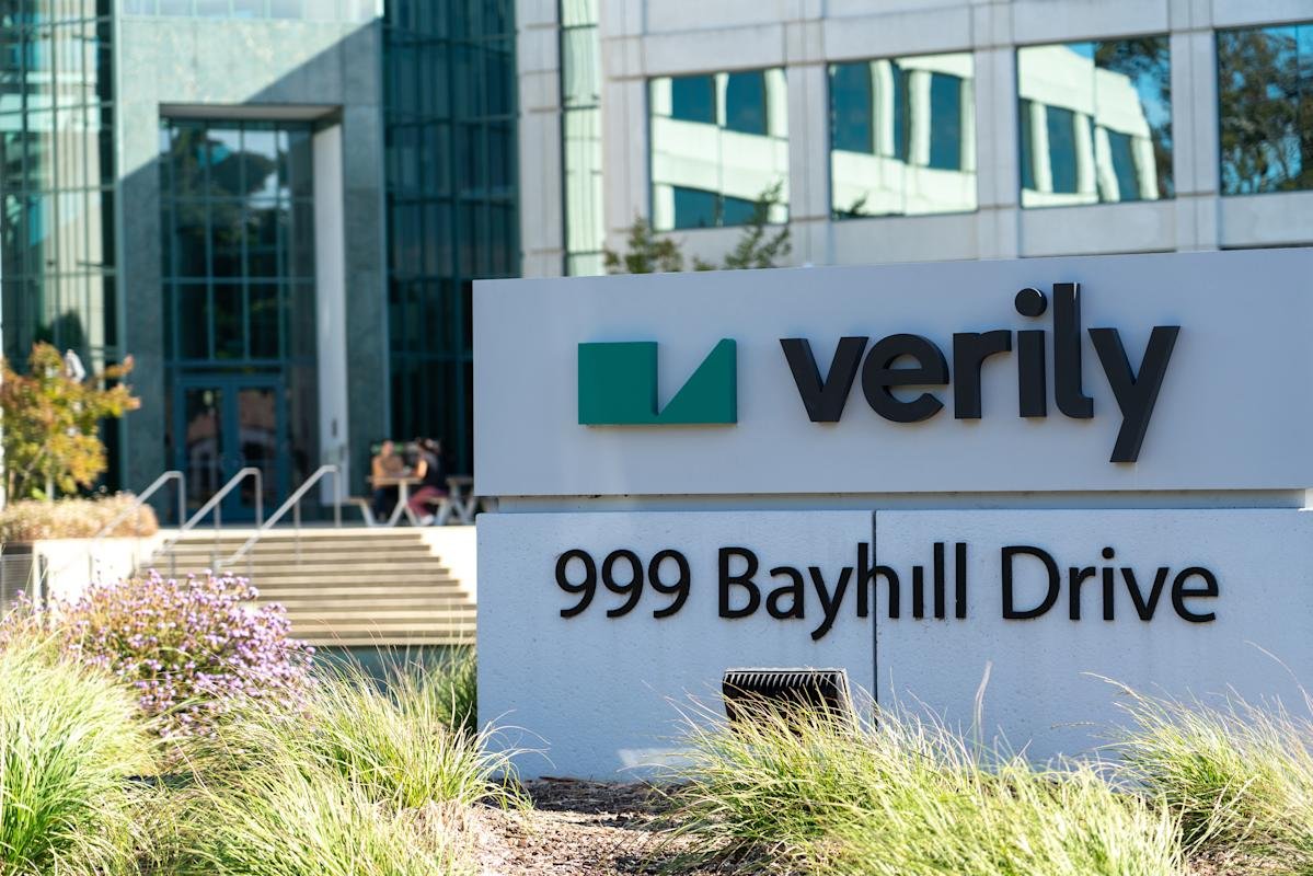 verily hq sanbruno signage